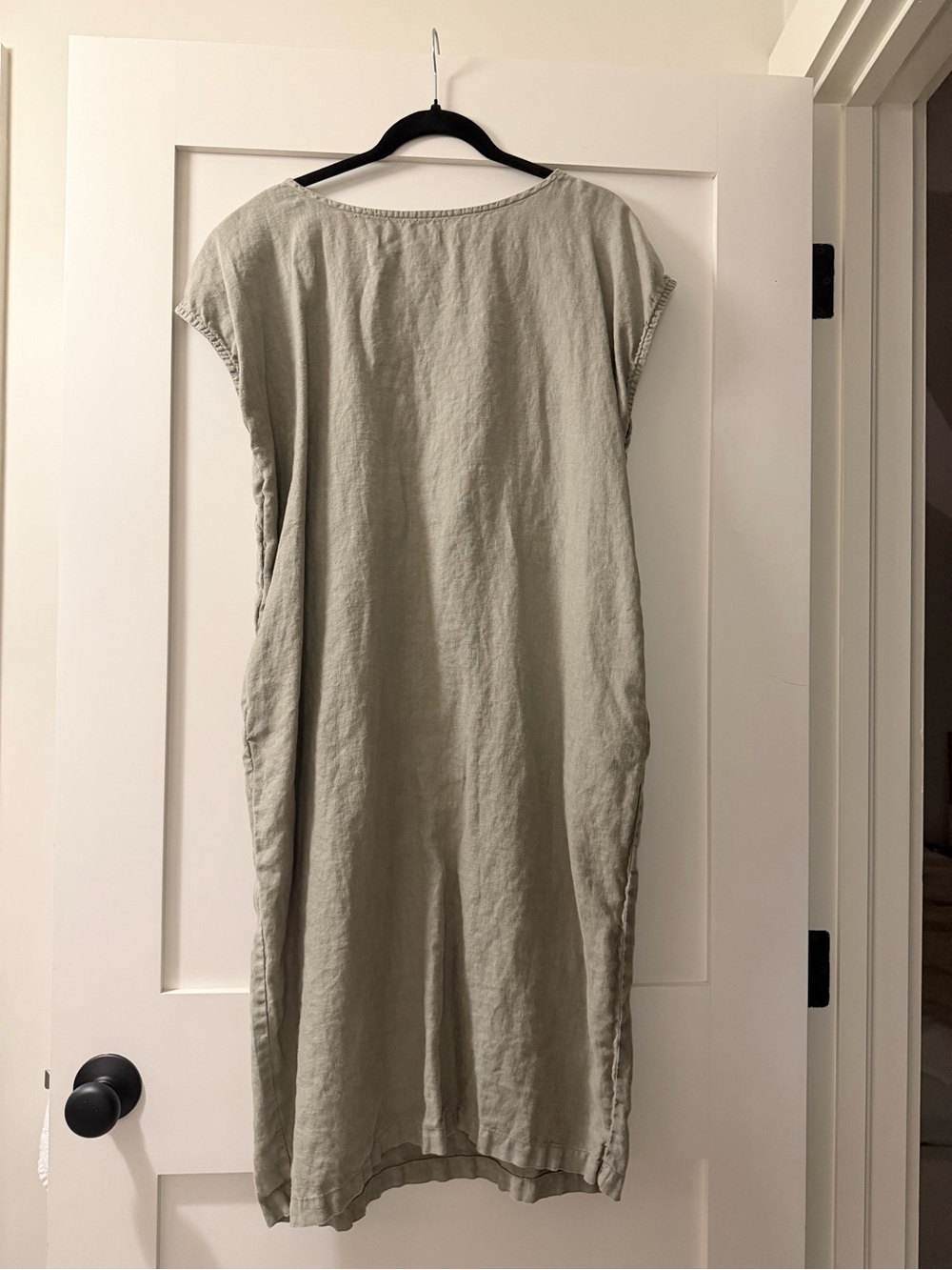 Black Crane Sage Green Women’s 100% Linen Dress